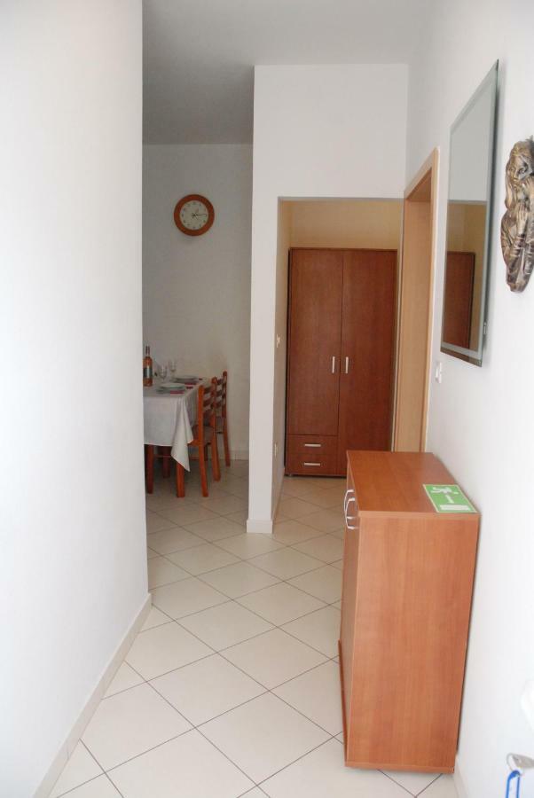 Apartmani Radin Rosini エクステリア 写真