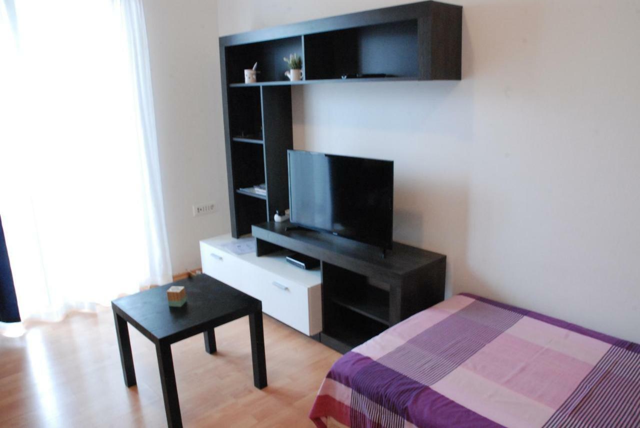 Apartmani Radin Rosini エクステリア 写真