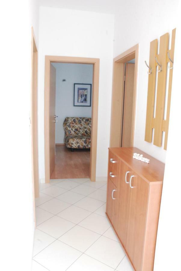 Apartmani Radin Rosini エクステリア 写真